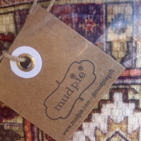 Green Tan Tapestry Pouch yarn tassel zipper pull and fringe detail Made in India - Picture 4 of 5